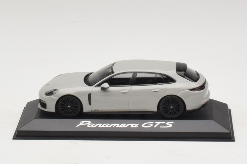 Porsche Panamera GTS 971 Chalk Grey Minichamps 1:43 Porsche Panamera GTS 971 Chalk Grey Minichamps 1:43 WAP0207640J Μέταλλο