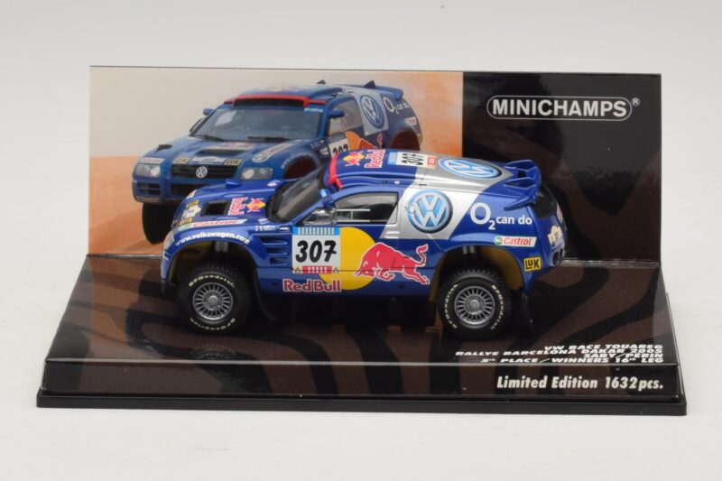 Volkswagen Race Touareg Red Bull #307 B. Saby / M. Perin Dakar Rally 2005 Minichamps 1:43 Volkswagen Race Touareg Red Bull #307 B. Saby / M. Perin Dakar Rally 2005 Minichamps 1:43 436055307 Μέταλλο