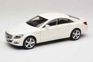 Mercedes CLS C218 κουπέ Brilliant White Metallic Norev 1:18 183943 Μέταλλο