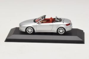 Alfa Romeo Giulia Spider Ασημί Minichamps 1:43 400120731 Μέταλλο