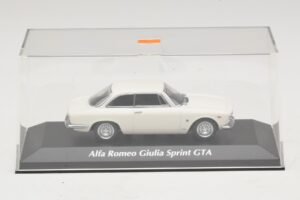 Alfa Romeo Giulia Sprint GTA Λευκό Maxichamps 1:43 940120441 Μέταλλο - εικόνα 4 από 5