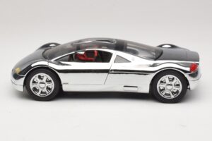 Audi Avus Quattro Chrome Silver Revell 1:18 08830 Μέταλλο - εικόνα 4 από 8