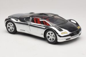 Audi Avus Quattro Chrome Silver Revell 1:18 08830 Μέταλλο - εικόνα 6 από 8