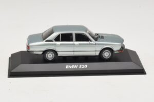 BMW 520 E12 Ανοιχτό Μπλε Μεταλλικό Maxichamps 1:43 940023002 Μέταλλο