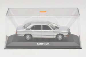 BMW 520 E12 Ασημί Maxichamps 1:43 940023000 Μέταλλο - εικόνα 4 από 5