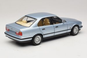 BMW 535i E34 Ανοιχτό Μπλε Μεταλλικό Minichamps 1:18 100024007 Μέταλλο - εικόνα 3 από 8