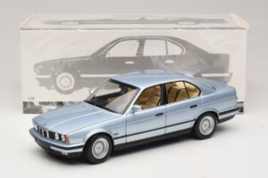 BMW 535i E34 Ανοιχτό Μπλε Μεταλλικό Minichamps 1:18 100024007 Μέταλλο - εικόνα 8 από 8