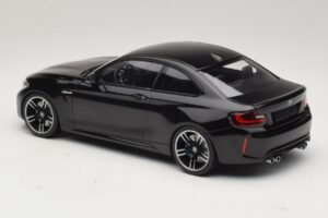 BMW M2 F87 Μαύρο Μεταλλικό Minichamps 1:18 155026100 Μέταλλο - εικόνα 5 από 6