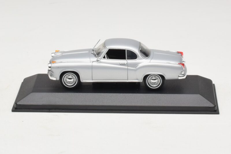 Borgward Isabella Κουπέ Ασημί Minichamps 1:43 400096031 Μέταλλο