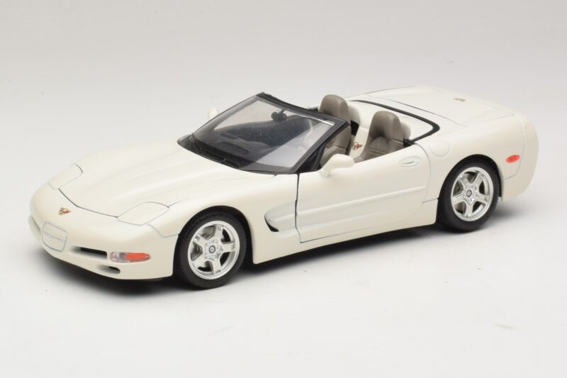 Chevrolet Corvette C5 Καμπριολέ Λευκό Bburago 1:18 3076-P1 Μέταλλο