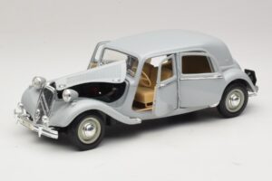 Citroen 15CV Six Γκρι Maisto 1:18 31837 Μέταλλο - εικόνα 2 από 8