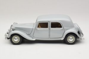Citroen 15CV Six Γκρι Maisto 1:18 31837 Μέταλλο - εικόνα 4 από 8
