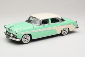 DeSoto Fireflite Sedan Ανοιχτό Πράσινο & Κρεμ KK-Scale 1:18 KKDC181543 Μέταλλο