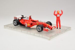 Ferrari F2004 #1 M. Schumacher F1 World Champion 2004 Με Στολή Αγώνων Hot Wheels 1:18 B66221 Μέταλλο - εικόνα 4 από 6