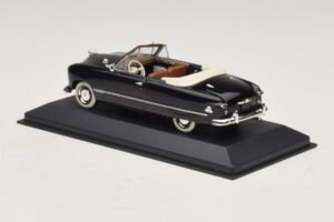 Ford FL Καμπριολέ Μαύρο Minichamps 1:43 400082231 Μέταλλο - εικόνα 3 από 5
