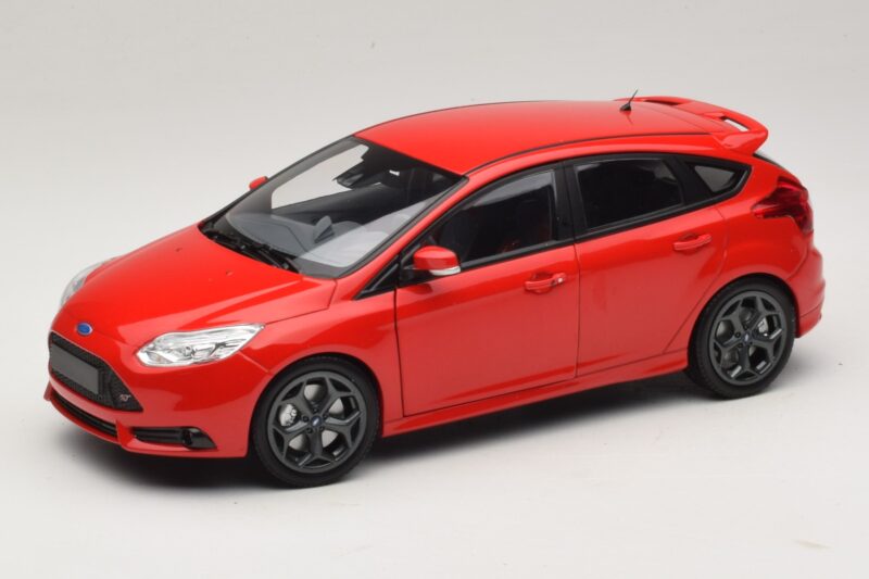 Ford Focus ST Mk2 Κόκκινο Minichamps 1:18 110082002 Μέταλλο
