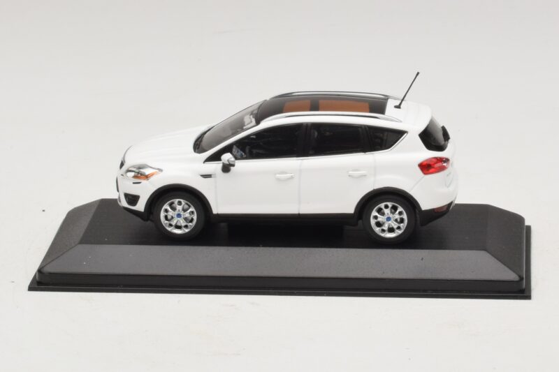 Ford Kuga Mk1 Λευκό Έκδοση Αντιπροσώπου Minichamps 1:43 KUGA002 Μέταλλο