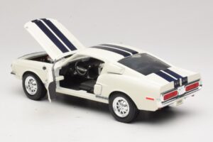 Ford Shelby GT500KR Λευκό Road Legends 1:18 92168 Μέταλλο - εικόνα 5 από 8