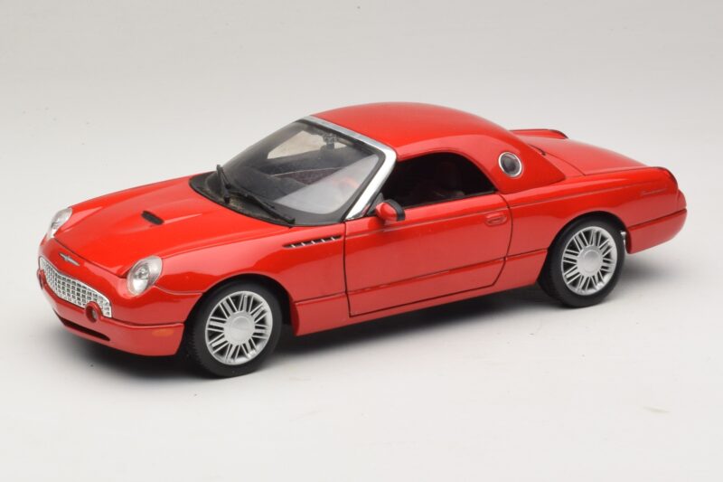 Ford Thunderbird Κόκκινο Maisto 1:18 31620 Μέταλλο
