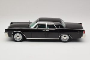 Lincoln Continental Μαύρο KK-Scale 1:18 KKDC181483 Μέταλλο - εικόνα 3 από 6