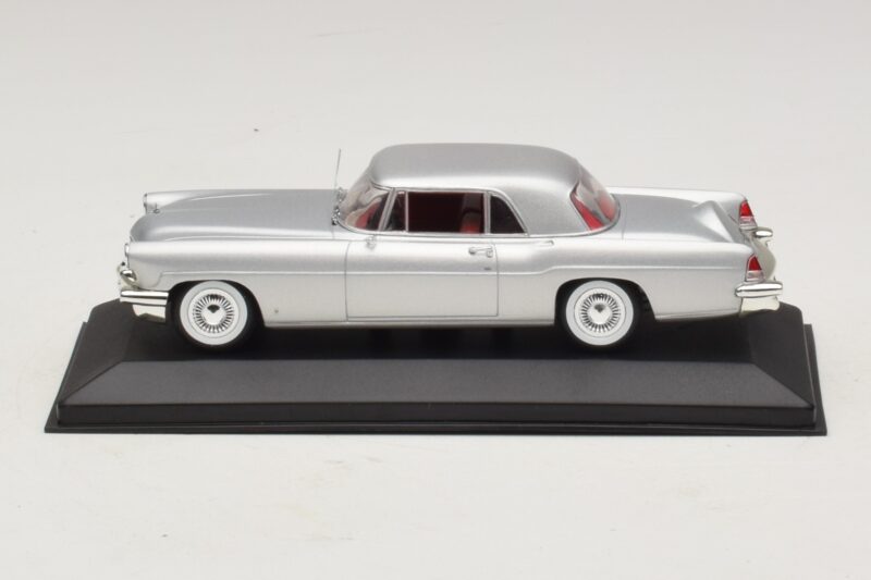 Lincoln Continental Mark II Ασημί Minichamps 1:43 Lincoln Continental Mark II Ασημί Minichamps 1:43 400082301 Μέταλλο