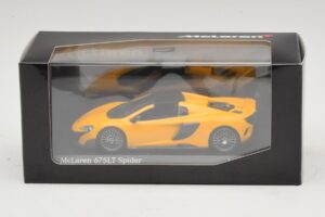 McLaren 675LT Spider Volcano Yellow Minichamps 1:43 537154430 Μέταλλο - εικόνα 5 από 5
