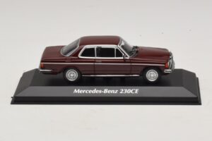 Mercedes 230 CE C123 Κόκκινο Maxichamps 1:43 940032221 Μέταλλο