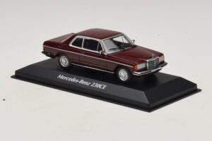 Mercedes 230 CE C123 Κόκκινο Maxichamps 1:43 940032221 Μέταλλο - εικόνα 3 από 5
