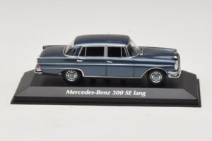 Mercedes 300 SE W112 Lang Μπλε Μεταλλικό Maxichamps 1:43 940035200 Μέταλλο