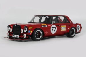 Mercedes 300 SEL W109 Red Pig S-Klub C63 S Mars Red GT Spirit 1:18 GT584 Ρητίνη - εικόνα 2 από 2
