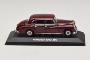 Mercedes 300 W186 Σκούρο Κόκκινο Maxichamps 1:43 940039060 Μέταλλο