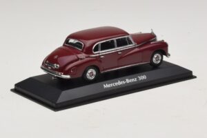 Mercedes 300 W186 Σκούρο Κόκκινο Maxichamps 1:43 940039060 Μέταλλο - εικόνα 2 από 5