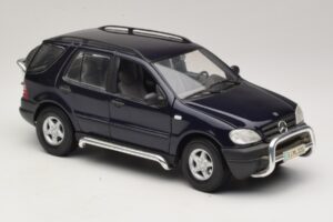 Mercedes ML320 W163 Μπλε Maisto 1:18 31847 Μέταλλο - εικόνα 6 από 8