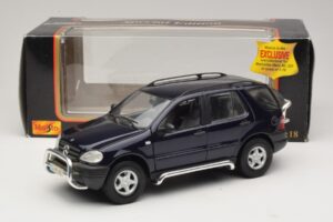 Mercedes ML320 W163 Μπλε Maisto 1:18 31847 Μέταλλο - εικόνα 8 από 8