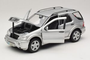 Mercedes ML55 AMG W163 Ασημί Maisto 1:18 31876-P1 Μέταλλο - εικόνα 2 από 8