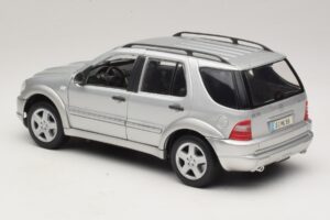 Mercedes ML55 AMG W163 Ασημί Maisto 1:18 31876-P1 Μέταλλο - εικόνα 7 από 8