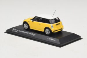 Mini Cooper One R50 με Πακέτο Aero Κίτρινο Minichamps 1:43 431138274 Μέταλλο - εικόνα 3 από 4