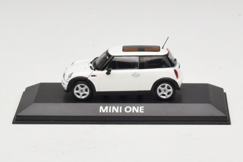 Mini Cooper S R53 Λευκό Με Πανοραμική Οροφή Minichamps 1:43 MINI020 Μέταλλο