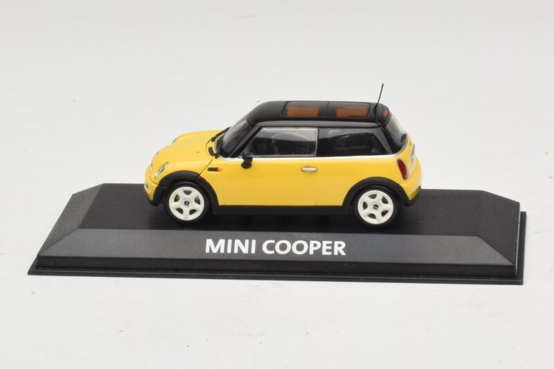 Mini Cooper S R53 Κίτρινο Με Μαύρη Οροφή Minichamps 1:43 MINI031 Μέταλλο