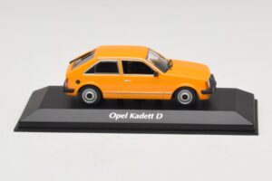 Opel Kadett D Πορτοκαλί Maxichamps 1:43 940044101 Μέταλλο