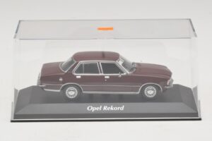 Opel Rekord D Σκούρο Κόκκινο Maxichamps 1:43 940044000 Μέταλλο - εικόνα 4 από 5