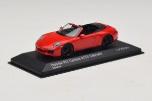 Porsche 911 991.1 Carrera 4 GTS Καμπριολέ Κόκκινο Minichamps 1:43 410067330 Μέταλλο - εικόνα 2 από 5