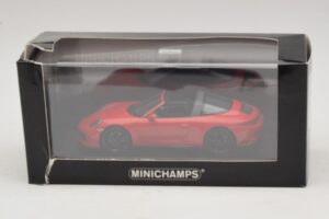 Porsche 911 991.1 Targa 4 GTS Κόκκινο Minichamps 1:43 410067340 Μέταλλο - εικόνα 5 από 5