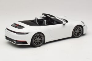 Porsche 911 992 Carrera 4S Καμπριολέ Λευκό Minichamps 1:18 155067330 Μέταλλο - εικόνα 2 από 6