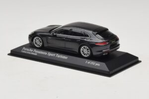 Porsche Panamera 971 4 E-Hybrid Sport Turismo Γκρι Minichamps 1:43 410066112 Μέταλλο - εικόνα 3 από 5