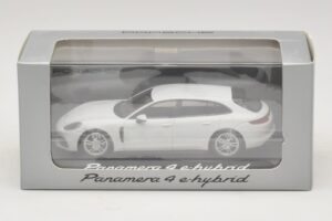 Porsche Panamera 971 4 E-Hybrid Λευκό Minichamps 1:43 WAP0207620H Μέταλλο - εικόνα 5 από 5