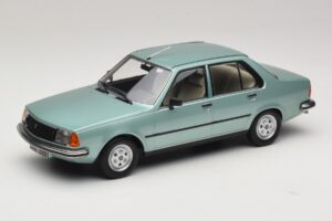 Renault 18 Ανοιχτό Πράσινο MCG 1:18 MCG18596 Μέταλλο