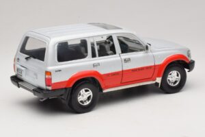 Toyota Land Cruiser J80 Ασημί Κόκκινο Road Legends 1:18 92098 Μέταλλο - εικόνα 3 από 8
