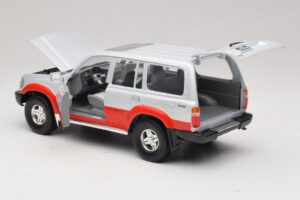 Toyota Land Cruiser J80 Ασημί Κόκκινο Road Legends 1:18 92098 Μέταλλο - εικόνα 5 από 8
