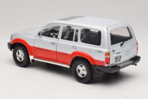 Toyota Land Cruiser J80 Ασημί Κόκκινο Road Legends 1:18 92098 Μέταλλο - εικόνα 7 από 8